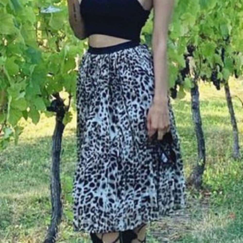 Leopard skirt